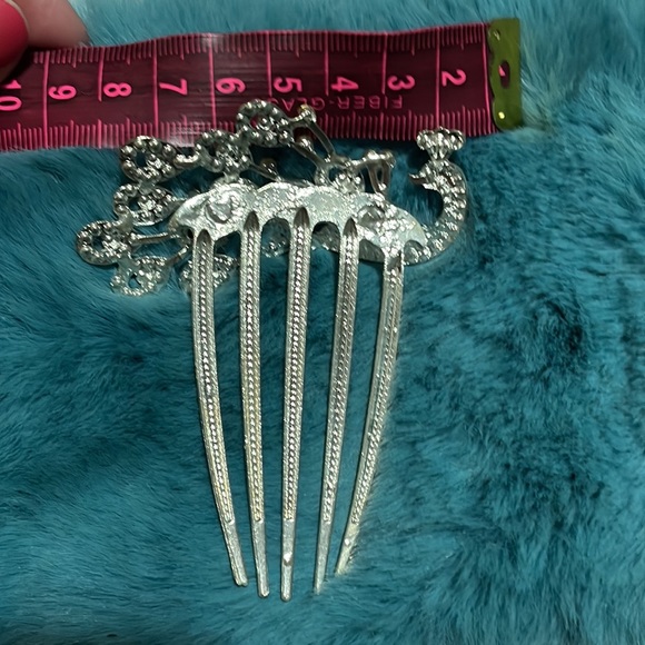 Decorative Peacock hair comb - Picture 5 of 5